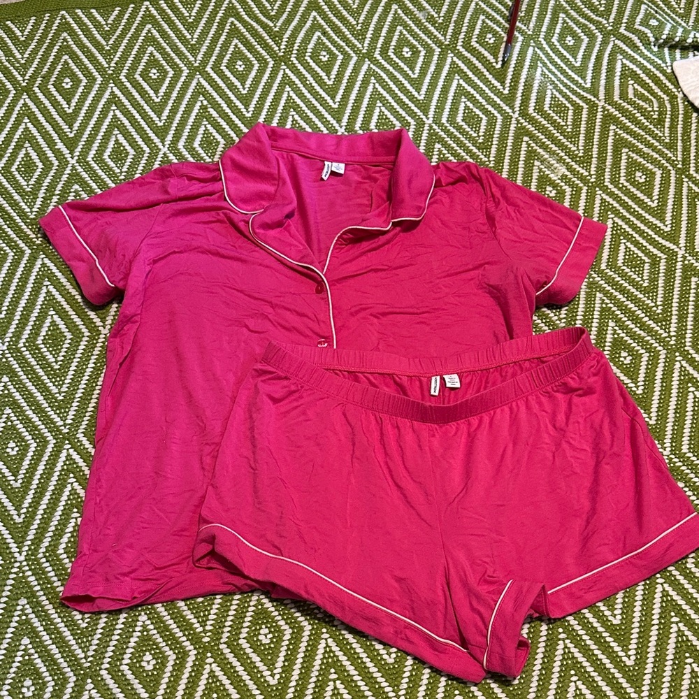 Pink Women's short pink Pajama Set